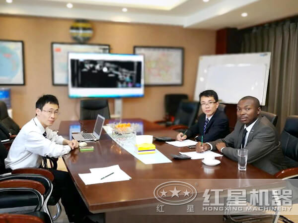 來廠咨詢、了解設(shè)備的客戶